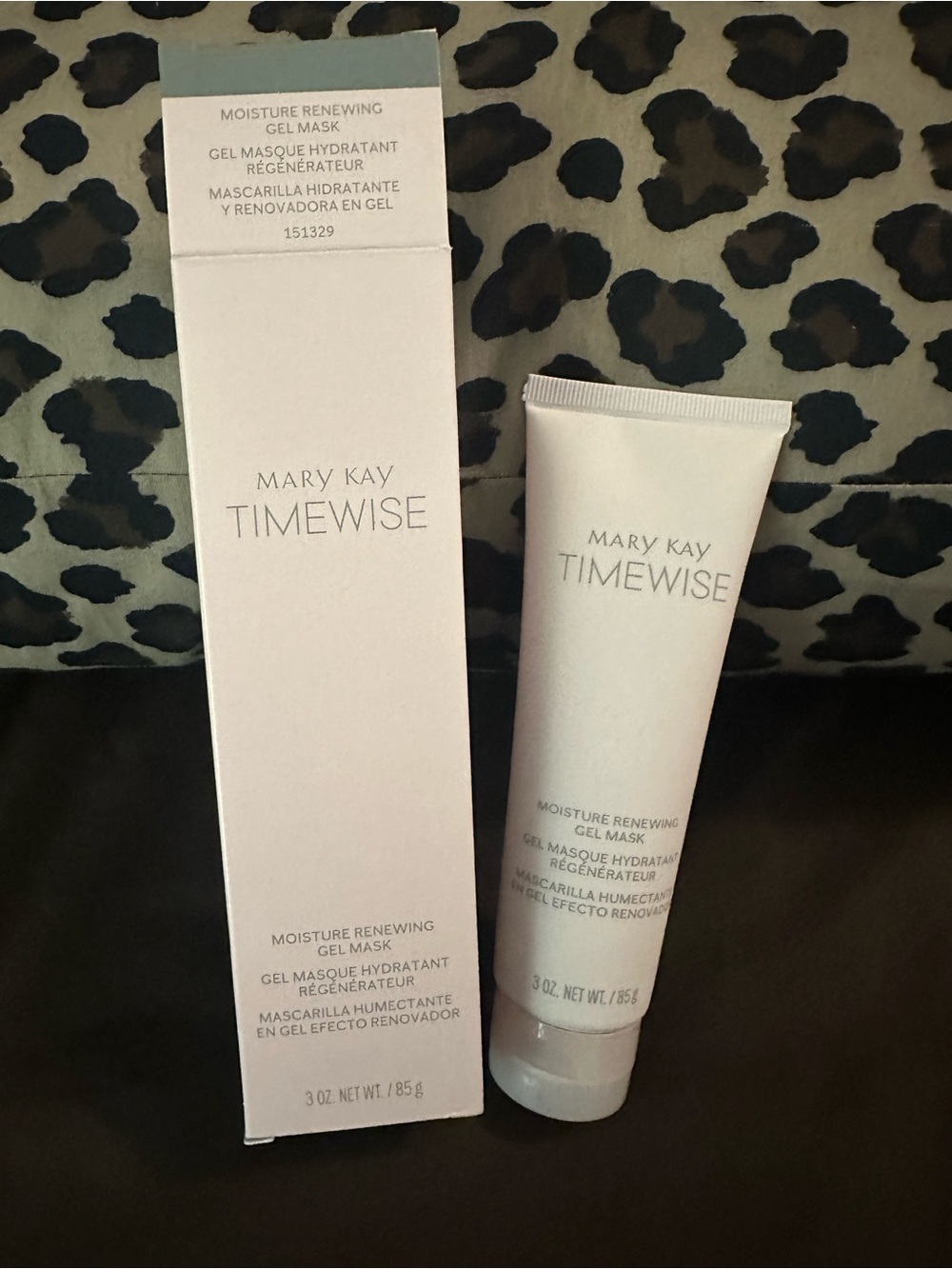Mary Kay TimeWise Gel Mask in Soft Pink and Mint